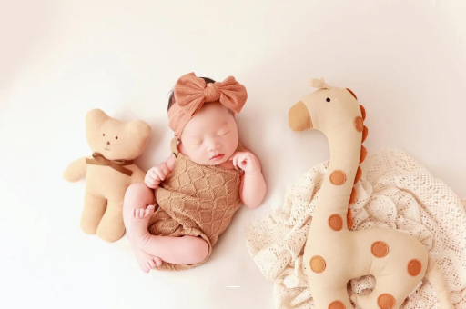 保亭宝宝发型女绑扎方法